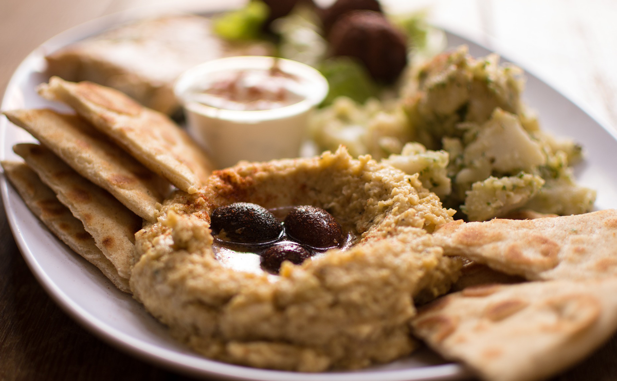 Smooth Hummus with Hemp and Sesame Seeds