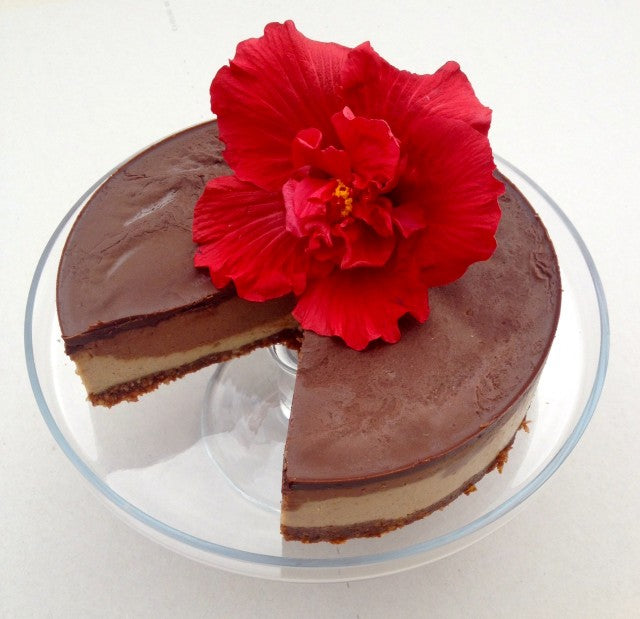 Raw Chocolate and Caramel Cheesecake