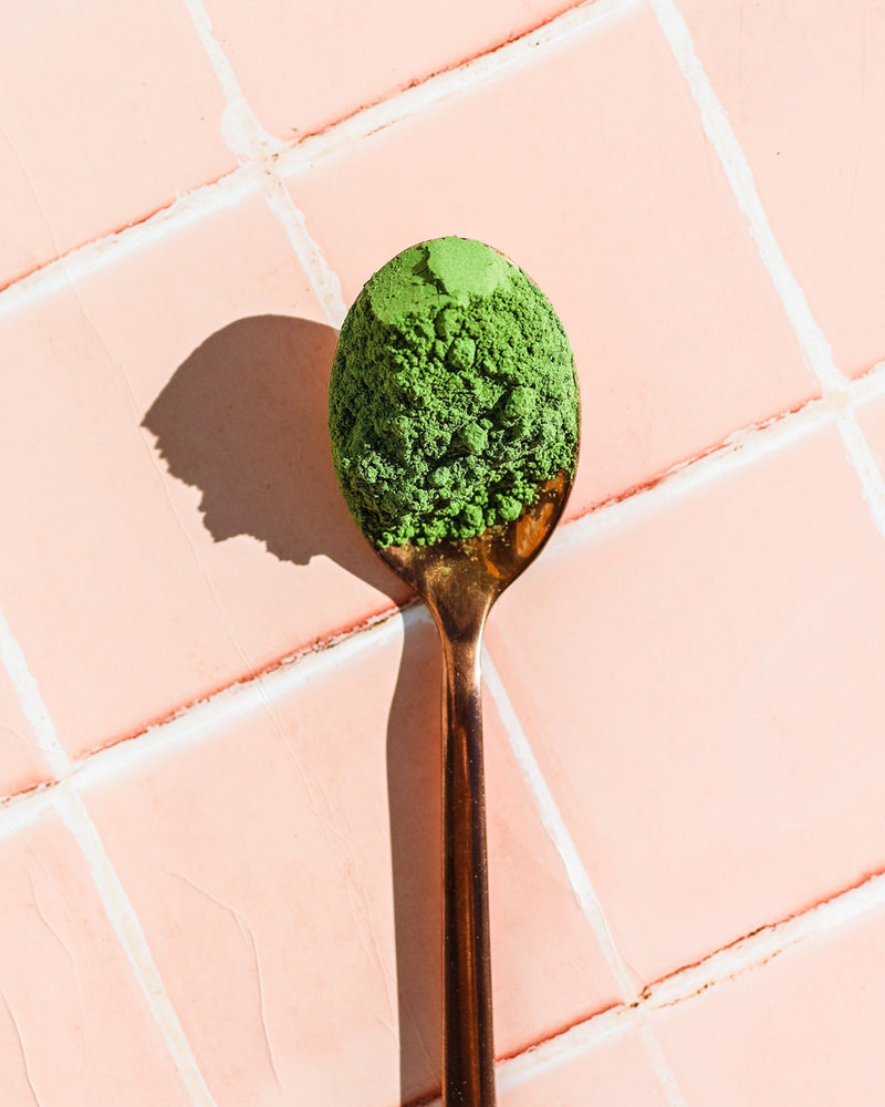 Measure 1 Teaspoon Of SuperGreens